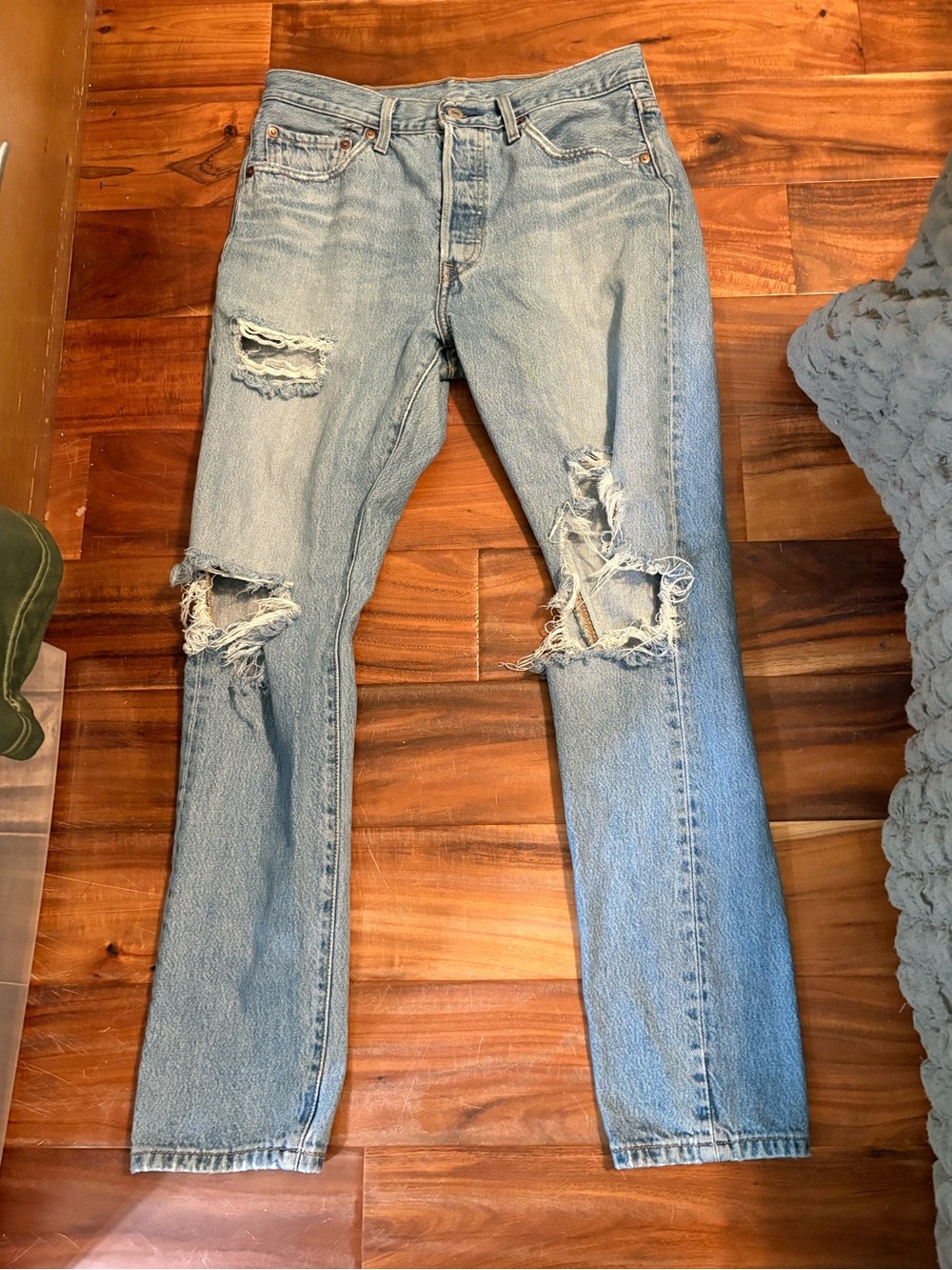 Levi’s‎ 501 Premium Distressed Jeans W29 L30 Light Wash Straight Leg (1226)